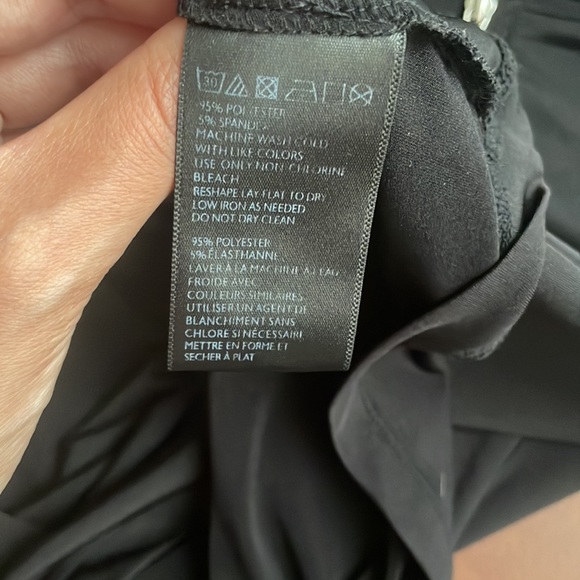 Urban Outfitters Black Zip Up Top - Size M - Picture 7 of 7